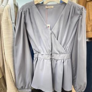 클리지 HC40 브이넥프릴블라우스 Cp2wbl23