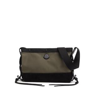 몽클레어 뉴 테크 워터 레퍼런트 크로스바디 백 82I-0T9021