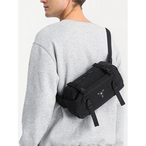 [빌리버스] 남성 슬링백 힙색 웨이스트백 생활방수 크로스백 스포츠 여행가방 BSZ470