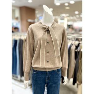 [트리아나]소고 세이브존01 타이 넥 니트 티셔츠 AK4TA50