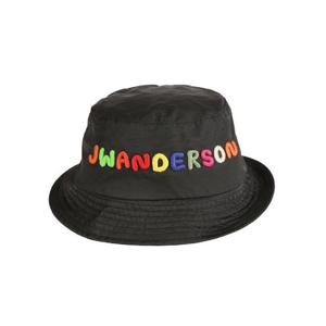 JW Anderson 로고 자수 버킷 모자 AC0373FA0378 999 TP934856139