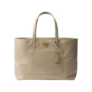 프라다 리에디션 1978 라지 리나일론 앤 사피아노 레더 토트백 데저트 베이지 1BG527-R064-F0F24