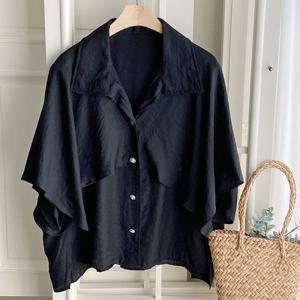 샵앤) 여성 넓은 카라넥 이중케이프 언발 얇은 블라우스 DGB-WBL-4569-블랙