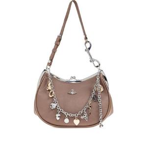 비비안웨스트우드 참 클래스프 프레임 숄더 백 4B01000PWL00BX