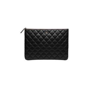 샤넬 클래식 지퍼 파우치 그레인드 샤이니 카프스킨   골드 메탈 블랙 AP4021-Y33352-C3906