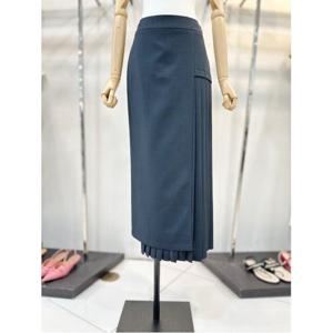 [더아이잗컬렉션]언밸런스 플리츠 랩 스커트 (CR6A0SK061-GY)_DG