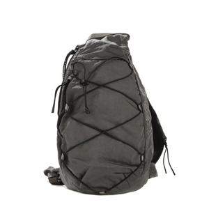 [CP컴퍼니] 25FW (19CMAC735A 005269G 921) 남성 RUCKSACK 힙색