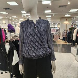 올리비아로렌 HC05 스모킹 디테일포인트 긴팔 블라우스 VOC NL3F7211