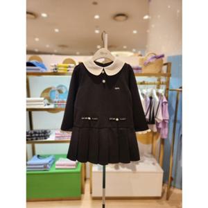 프렌치캣5 티파니 블랙카라장식주름원피스 (T54KAO020)