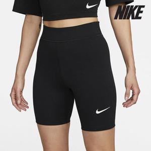 [나이키] 여성용 반바지 /R5- DV7798-010 / 우먼스 스포츠웨어 클래식 하이웨이스트 8인치 바이커 쇼츠