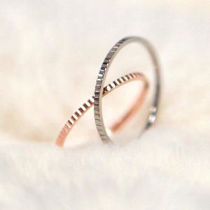 [이어넥핸즈] 써지컬스틸 1mm세로컷팅 실반지 실버로즈골드