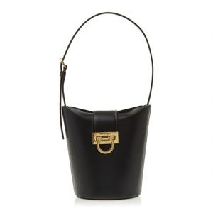 [페라가모] 여성 간치니 트리폴리오 숄더백 21 1194 NERO 0748442