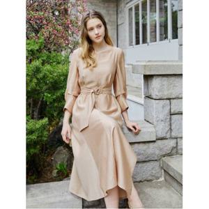 [더아이잗컬렉션]백 밴딩 브이넥 플레어 원피스 (CR5A0OP761-BE)