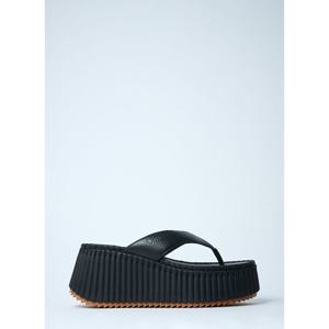 끌로에 나마 스웨이드 플랫폼 샌들 CHC25A10XSN001