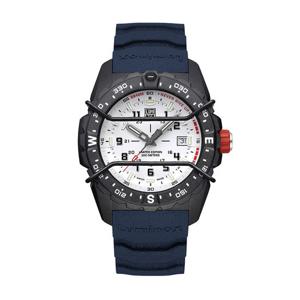 루미녹스 XB.3737 베어 그릴스 마운틴 남성 시계