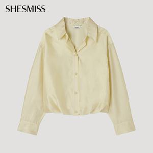 [쉬즈미스] 핀턱 오픈 카라 크롭 셔츠_SWWSTP31020_LB