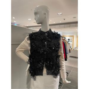 르니앤맥코이 입체 꽃 장식 데님 베스트 (MM09VT401HJY)