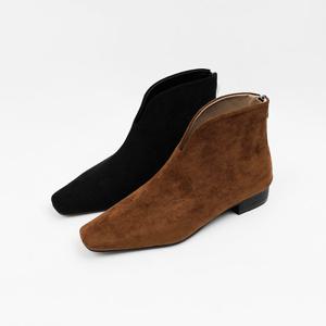 [신난다슈]여성 앵클부츠 2cm 2종 여자 숏 플랫 앵글 부츠 스웨이드 발편한 통굽 SO251505