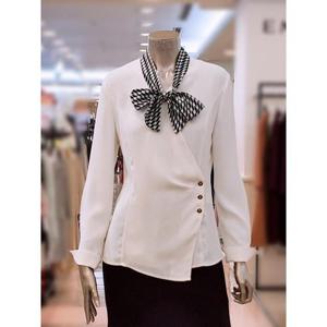 미니멈 세이브존03 미니멈 리본타이 랩 셔링버튼 블라우스 AWMYDGWB9860A