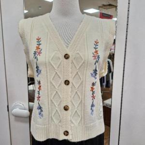 멜로디가든 HC39 꽃수니트조끼 M25F8B116