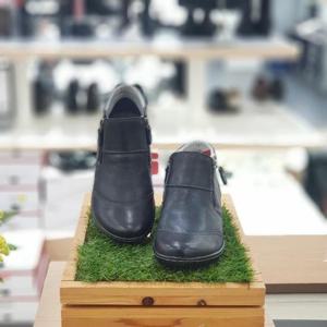 허시파피 세이브존04 여성컴포트캐주얼숏앵클부츠블랙무광지퍼 DJIEJDJTKJJ604