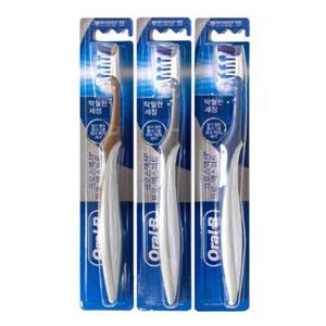 [땡큐온]오랄비 크로스액션 부드러운 칫솔 35모 1개 색상랜덤