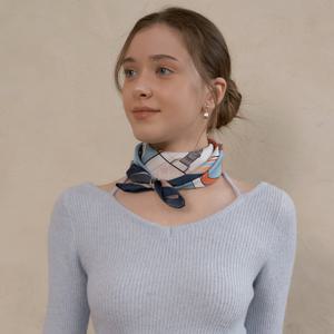 엘르 E벨트블럭 실크 스카프 SE321S304