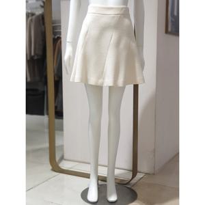 [에꼴드파리] 사선 절개 플레어 스커트 M08RB39WSAM08Z