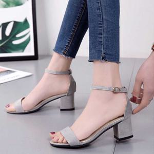 회사원 정장 여름 샌들 스트랩 미들굽 나들이 구두