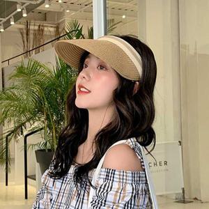 여자 여름 휴가 여행 신혼 바닷가 패션 밀짚 모자