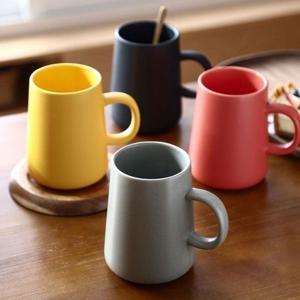 온나 도자기 카페 머그컵 머그잔