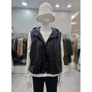 [스테파니] 세이브존05 밑단 벌륜 페이크 레더 후드조끼2 A25JK5114BK
