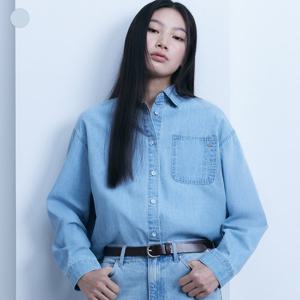 [게스] 여성_L톤 오버핏 데일리 데님셔츠 (OP1D5200)