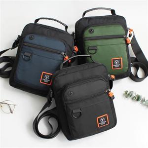 블루마운트 JY99025 등산 남녀공용 생활방수 크로스백