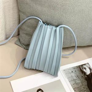 유니크 스타일 미니 주름백 코디 똑딱이 소프트