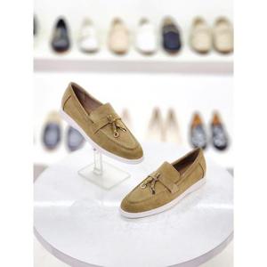 세레스 세이브존03 세레스 여성 소가죽 논슬립 스웨이드 골드장식 단화 로퍼 2cm AGTR824A-2