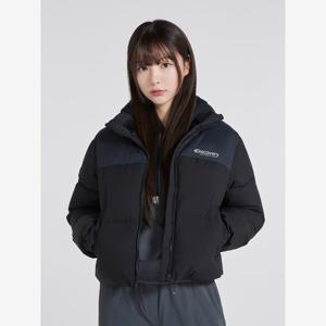 [디스커버리] 24F/W 여성 반슬리 크롭 고프코어 다운 DWDJ8D046-BKS