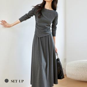 [카라]KARRA 솔리드사선컷티셔츠+스커트SET_A5S0439