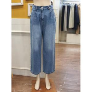 BCBG 세이브존01 핀턱 데님 통바지 B5B4P354