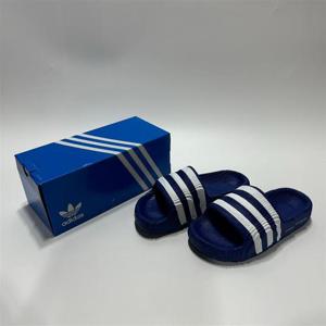 아디다스 공용 아딜렛22 블루 슬리퍼 IF3667