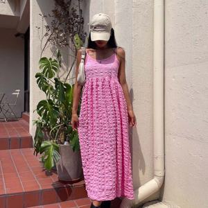 샵앤) 국산 여성 끈나시 엠보싱 비치 바캉스룩 롱원피스 MCR-WDR-4677-블랙