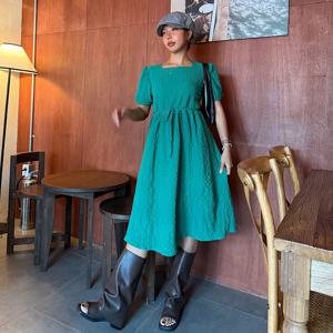 샵앤) 여성 루즈핏 엠보 허리조절 바캉스 반팔 미디 원피스 MCR-WDR-4678-블랙