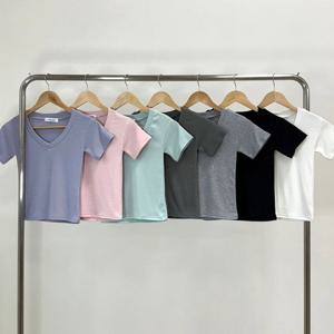 나야홍 / 반팔티 U980L507 라인살리는브이티셔츠 NO