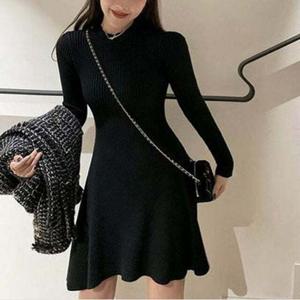 [모노무드]모노무드 DHH-B89 슬림핏 플레어 미니 골지 니트 원피