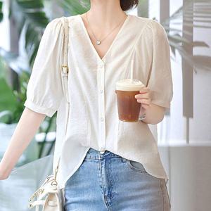 이든 브이넥 블라우스_BJ2BL038