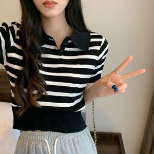 여성의류 투버튼 카라 반팔 스트라이프 니트 USC-D24072603