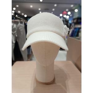 [파리게이츠] 25FW겨울 여성 벨벳 리본 포인트 니트 바이저 (521E4CP001IV)