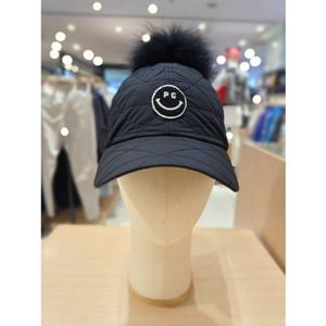 [파리게이츠] 25FW겨울 여성 스마일 부클 와펜 포인트 퀼팅 볼캡 (521E4CP004BK)