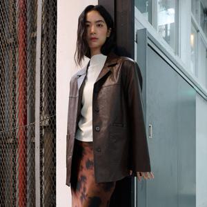 WOMAN 페이크 레더 싱글 자켓 [2COL] / WBE3L09515