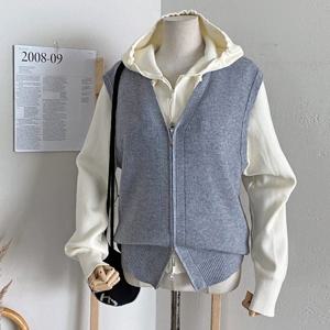 샵앤) 여성 V넥 투웨이 집업 잔골지 심플 니트 조끼 DGB-WVS-4934-그레이